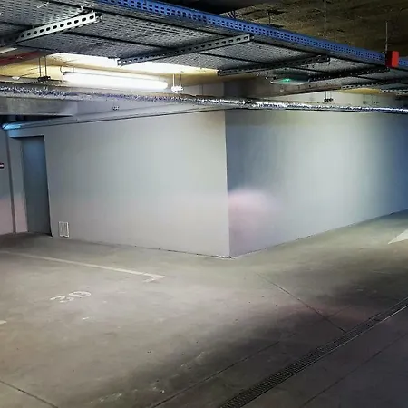 B&f Garbary Business & Family - Parking *