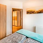 B&f Garbary Business & Family - Parking Poznań