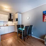 Apartman B&f Garbary Business & Family - Parking